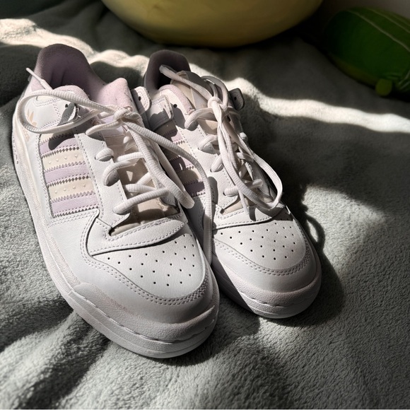 White and Purple Adidas women shoes - Picture 6 of 6
